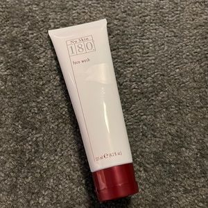 NuSkin 180 face wash NWT